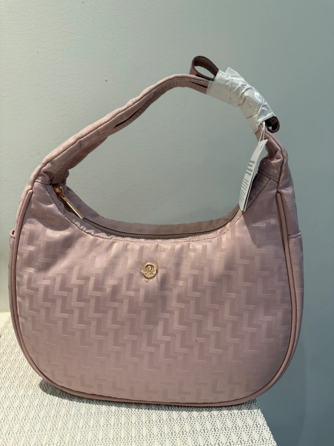 Lululemon Shoulder Bag - Pink Jacquard - photo 2