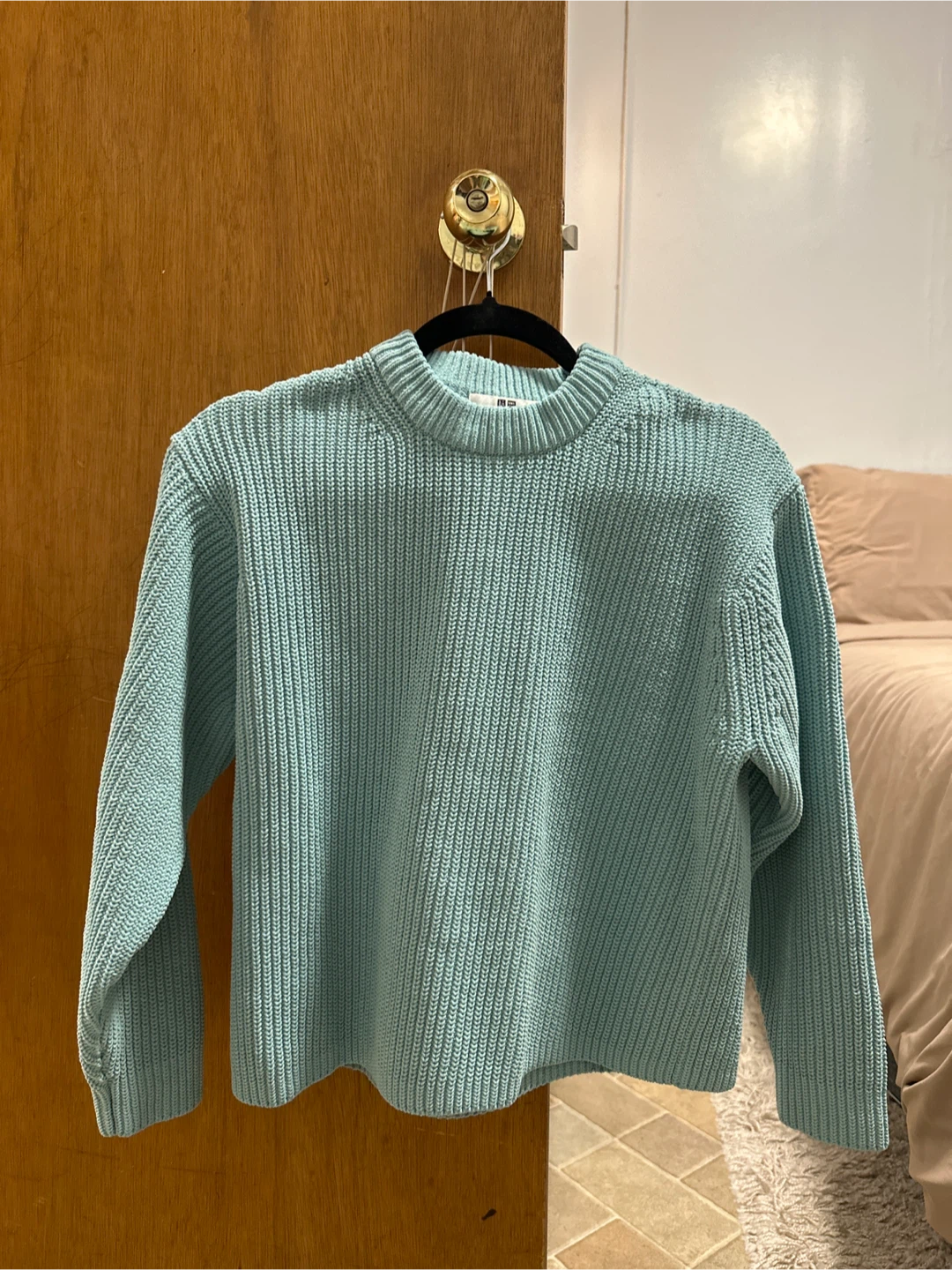 UNIQLO Aquamarine Crewneck Sweater - Size S