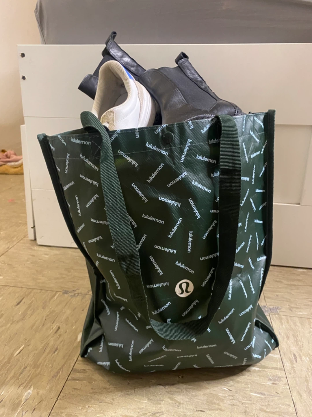 Big Bag of Women’s Shoes Sizes 8.5-9