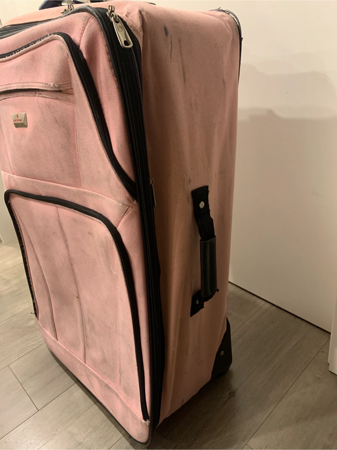 Air Canada Pink Suitcase - photo 3