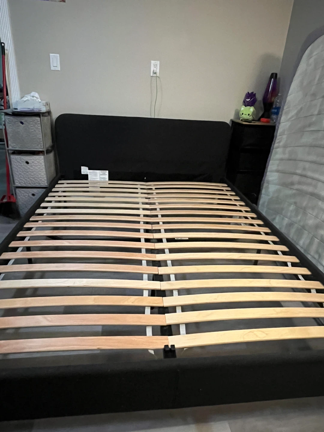 FREE ITEM + IKEA Slattum bed frame (Queen)