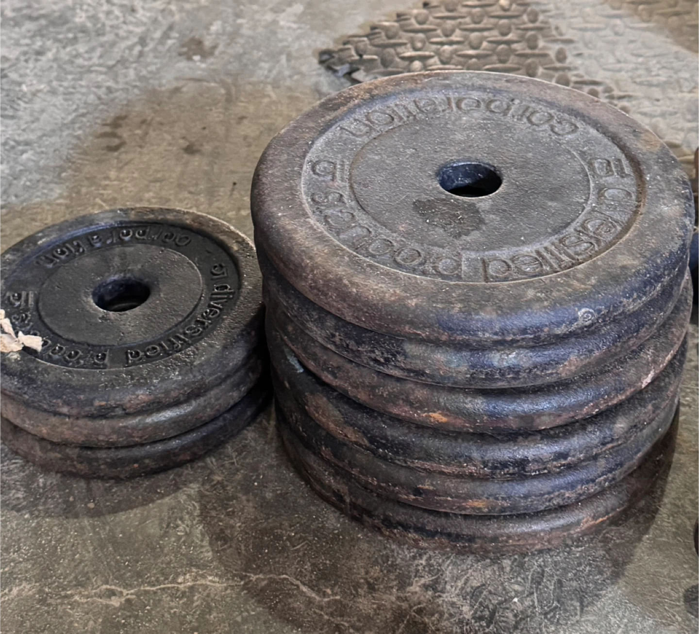 Weight plates and dumbbells - photo 2