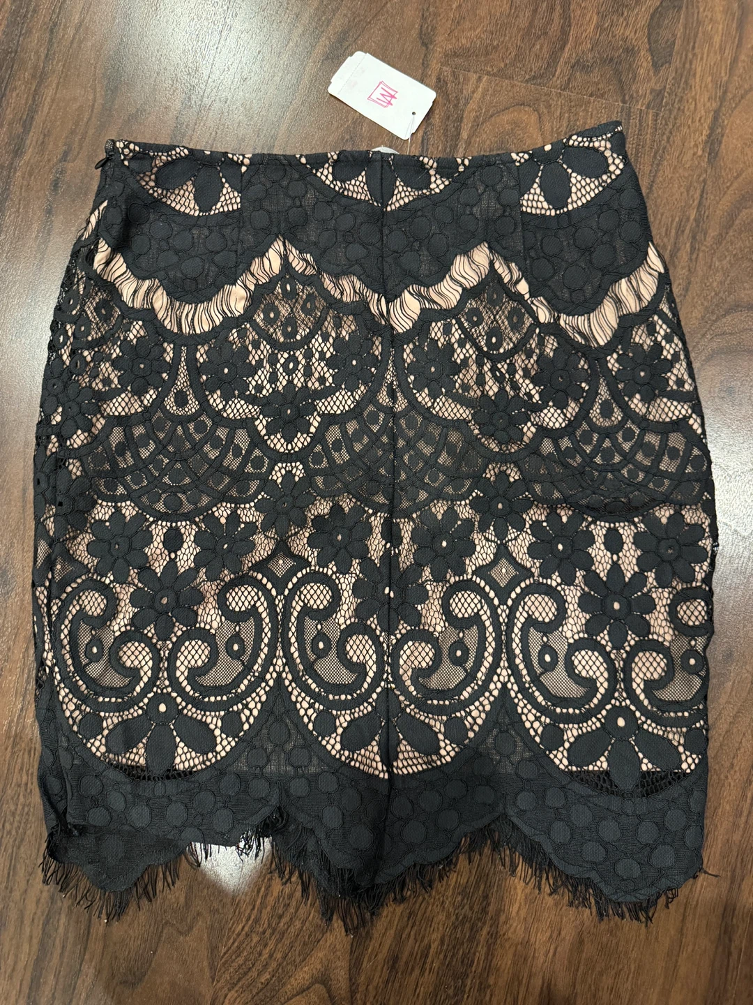 Black & Nude Lace Mini Skirt - Size M - photo 2
