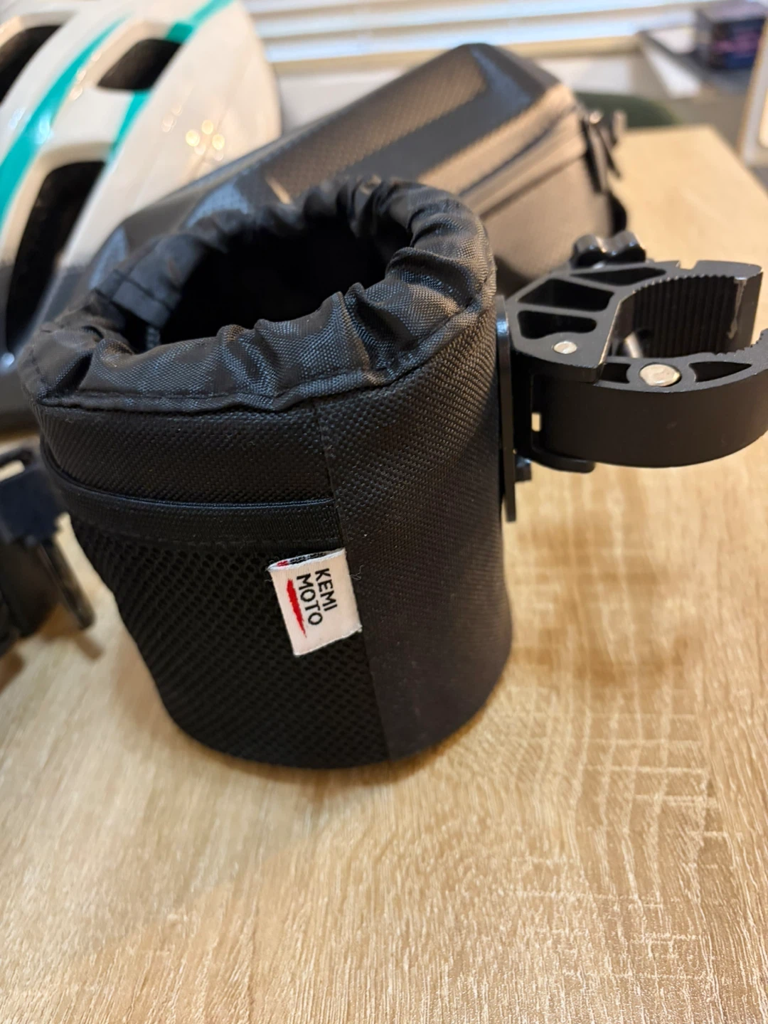 Supercycle Bike Helmet with West Biking Lock and KEMIMOTO Bag - photo 3