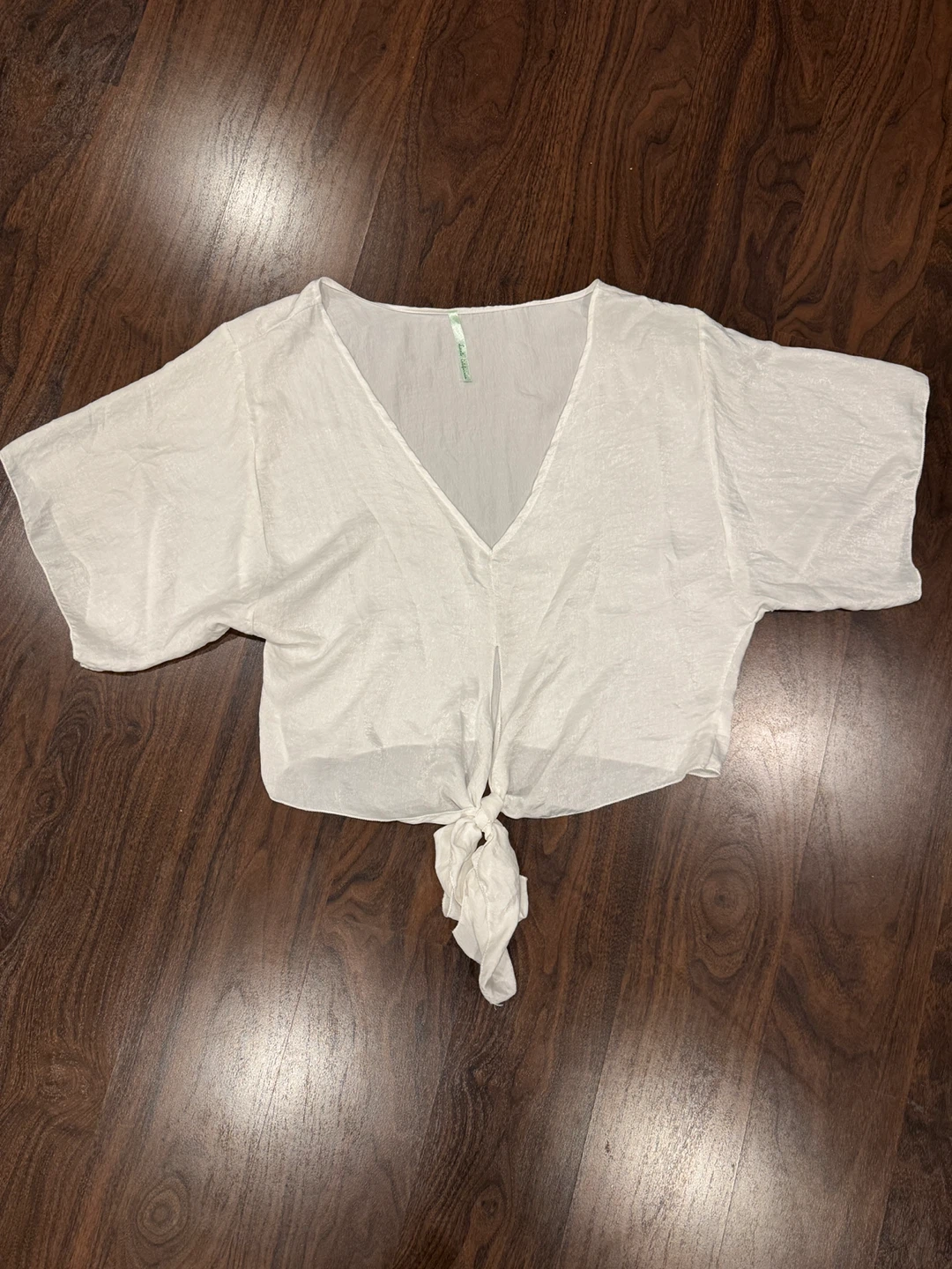 White Tie-Front Crop Top - Size L