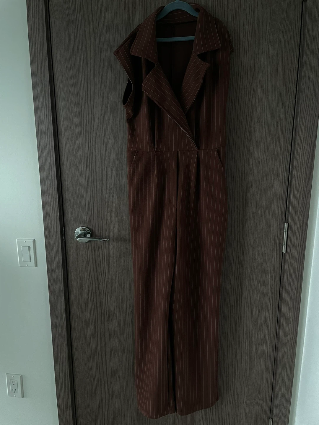 Brown pinstripe sleeveless jumpsuit - photo 3