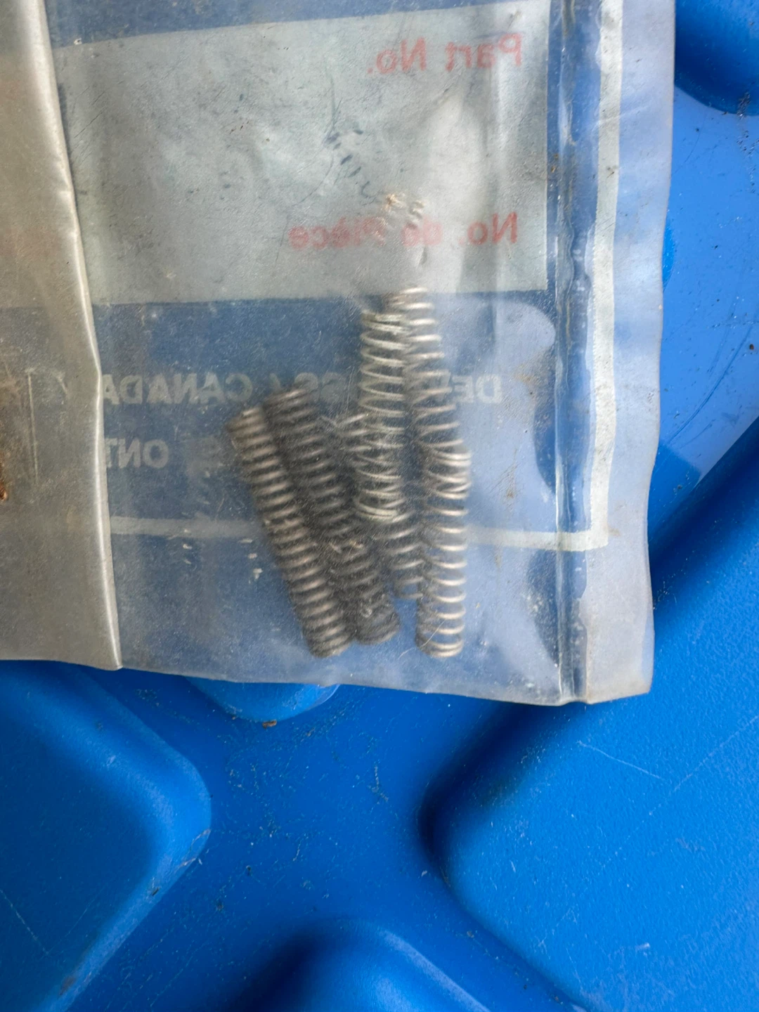 DeVilbiss Part No. 7036 Spring Kit - photo 2
