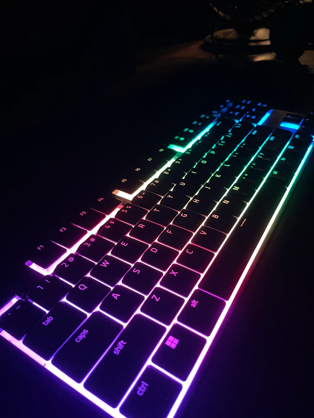 Razer Ornata V3 TKL Gaming Keyboard - photo 2