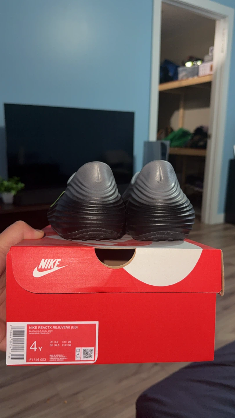 Nike ReactX Rejuvens (GS) Shoes - Size 4Y - photo 2