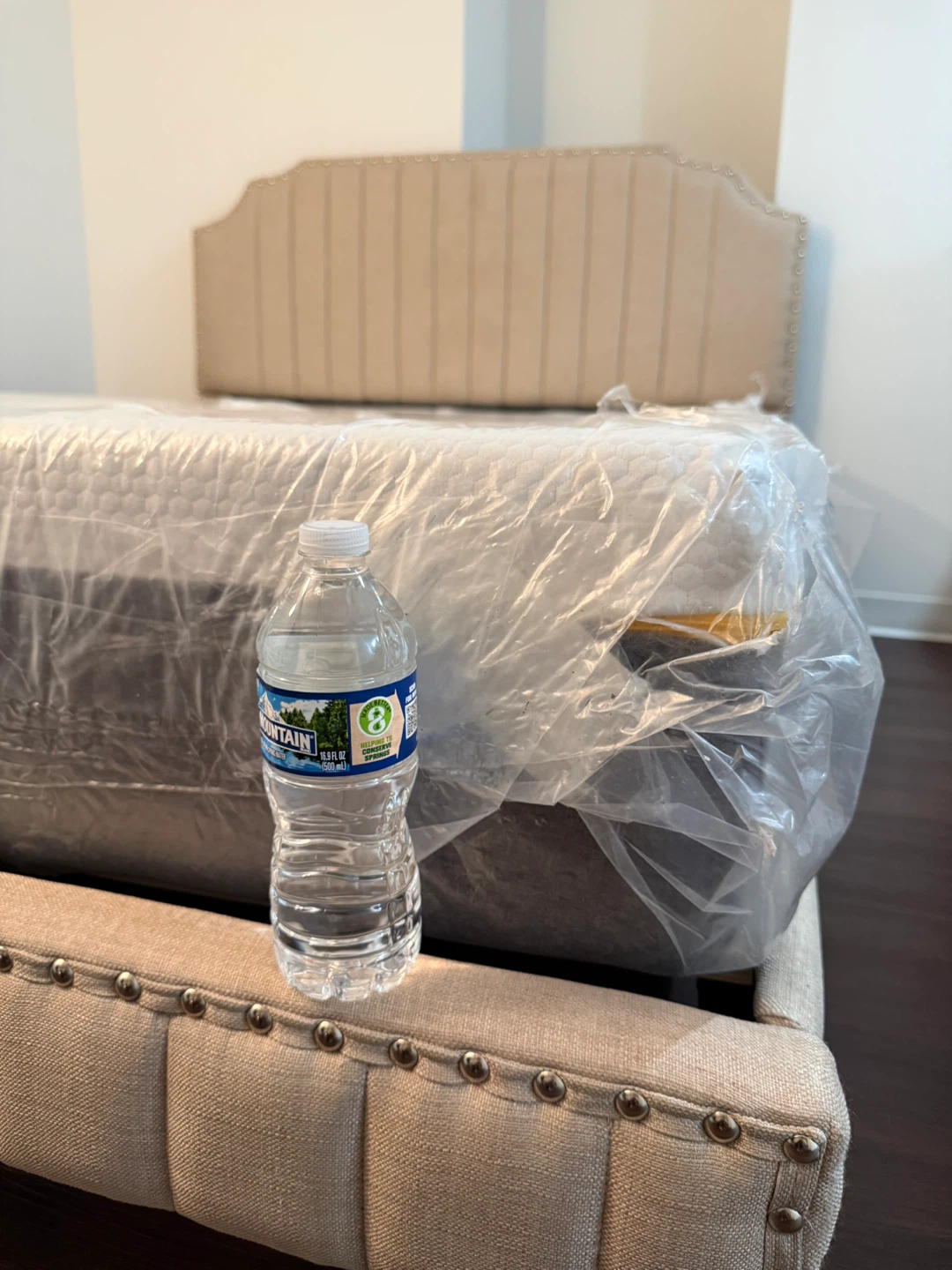 Queen Bed Frame + Molblly 10” Memory Foam Mattress - photo 5
