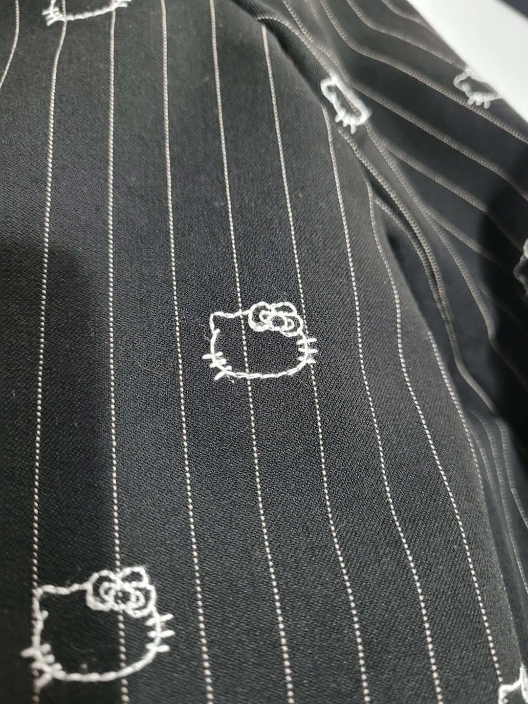 Forever 21 Hello Kitty & Friends Black Pinstripe Blazer Large - photo 5