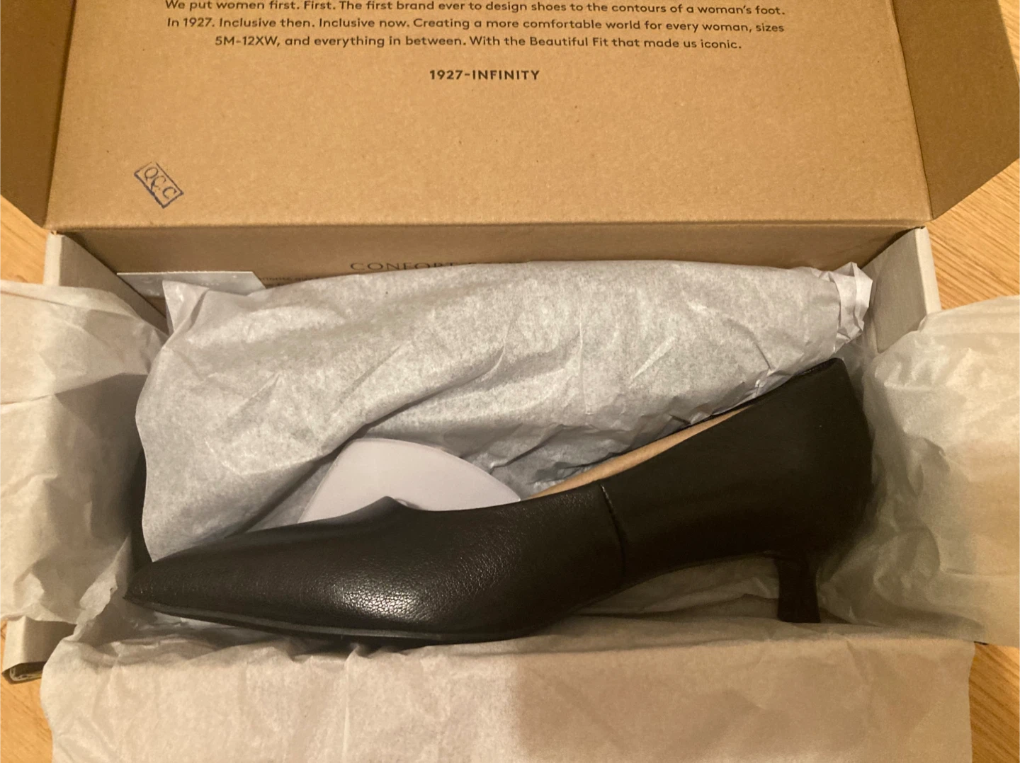 New - Naturalizer shoes (size7) - photo 5