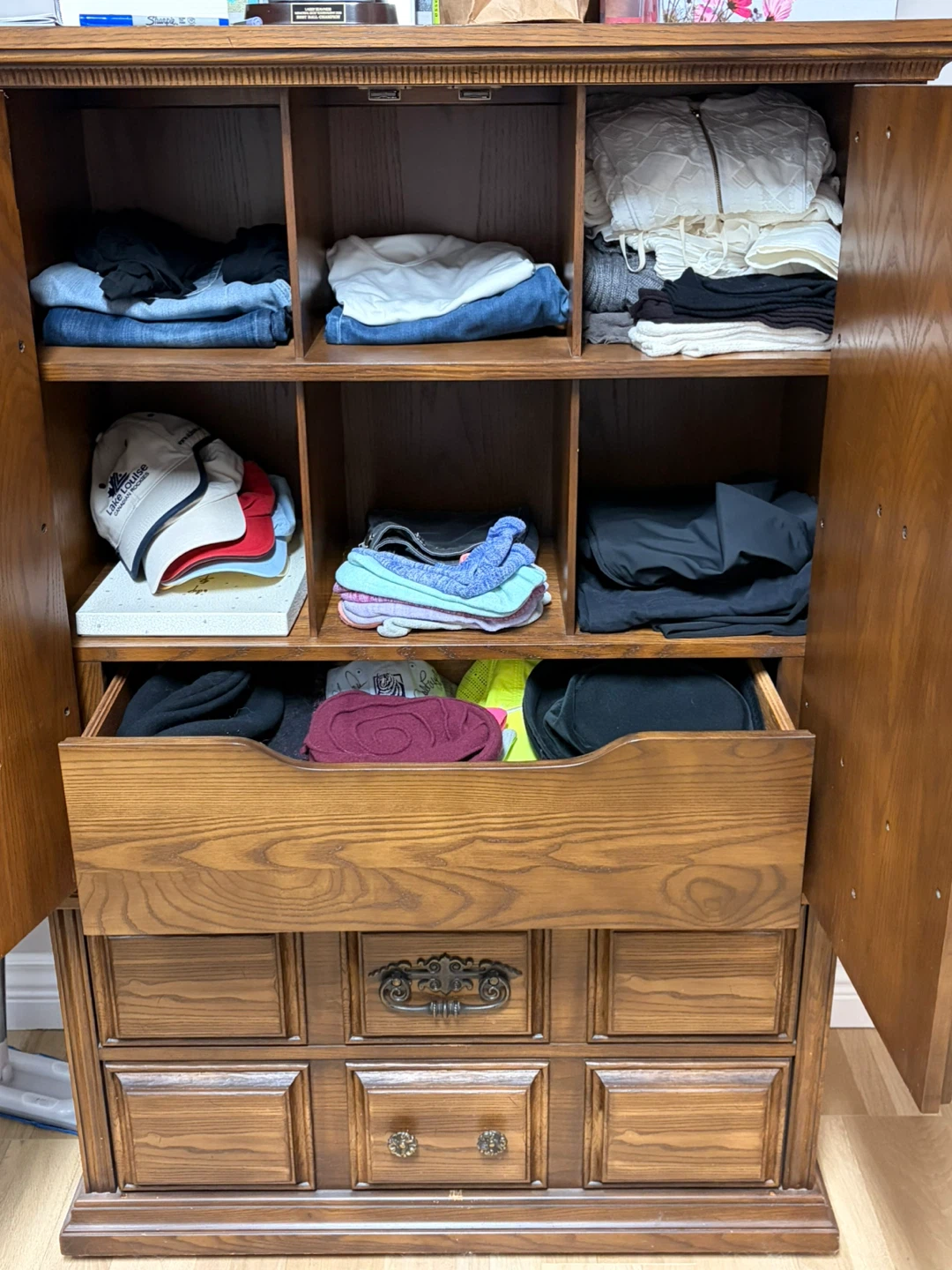 Solid Oak Wardrobe with 6 Compartments and 3 Drawers - photo 3