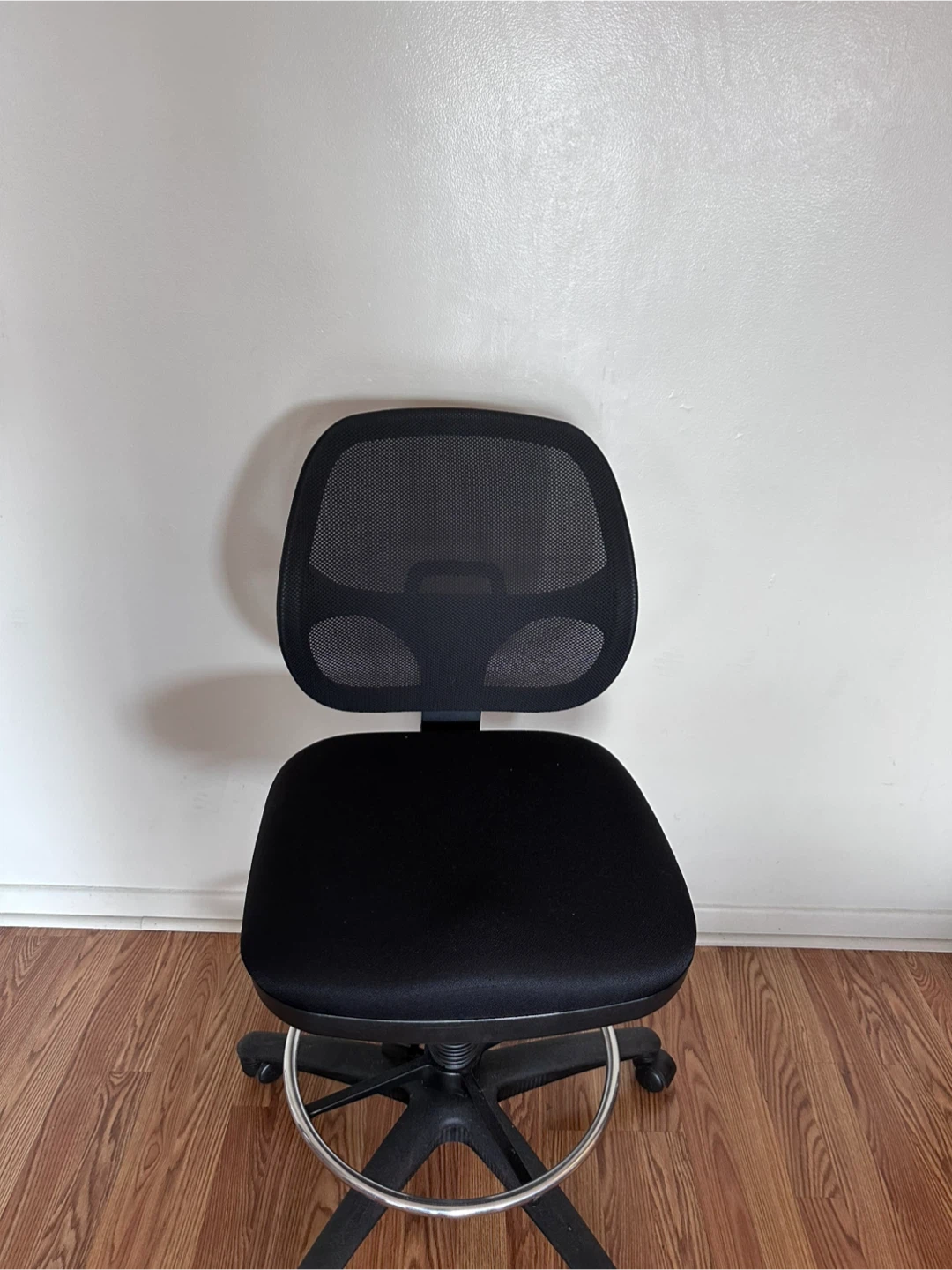 Black Mesh Task Chair with Footrest - photo 2