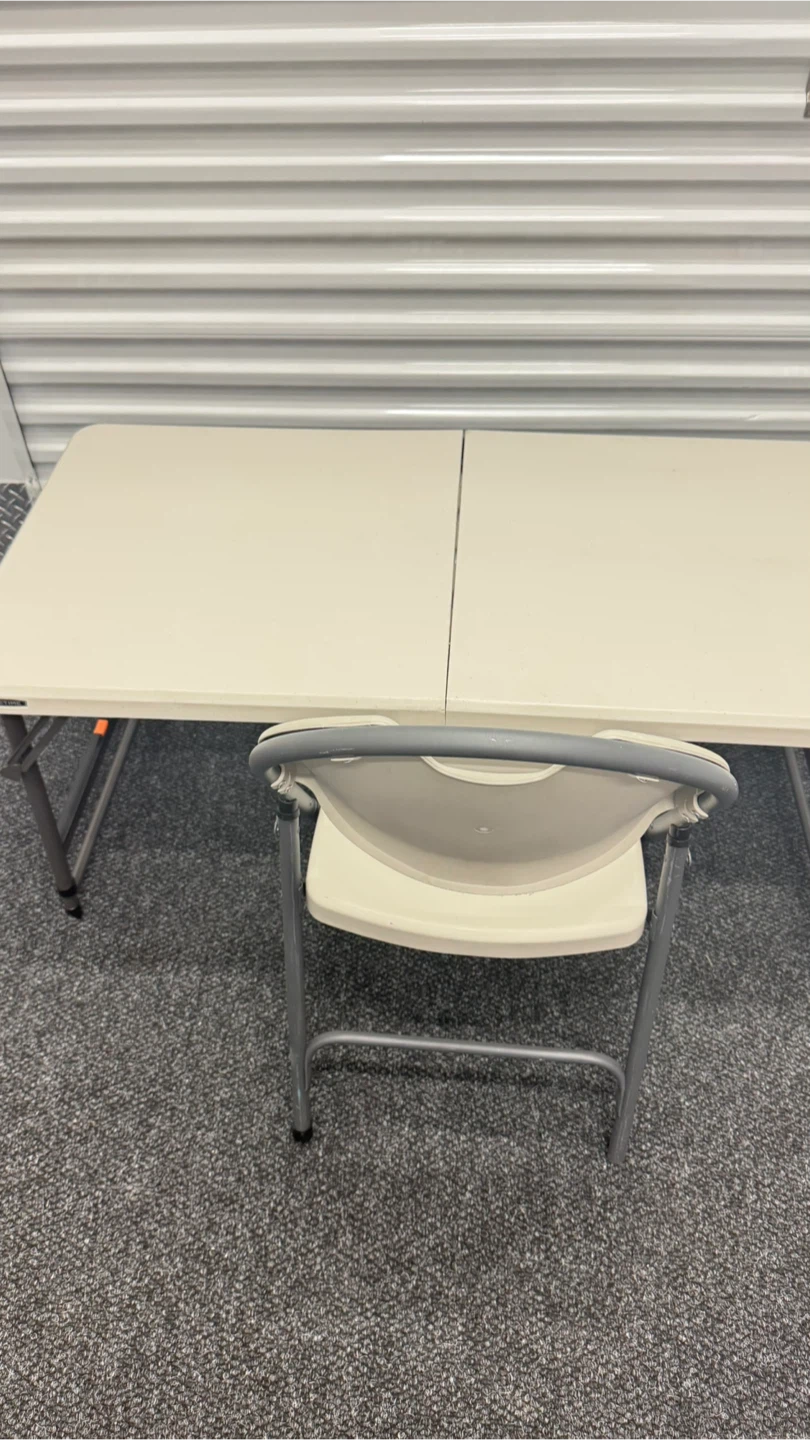 Lifetime Foldable Table with Chair - photo 2