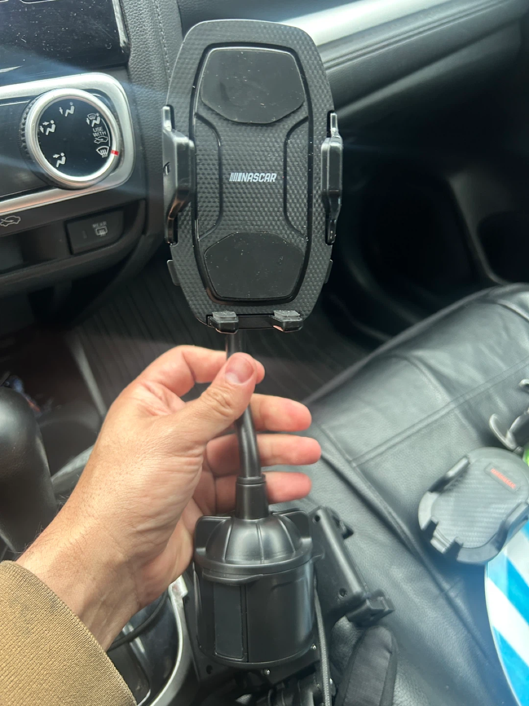 NASCAR Cup Holder Phone Mount - photo 5