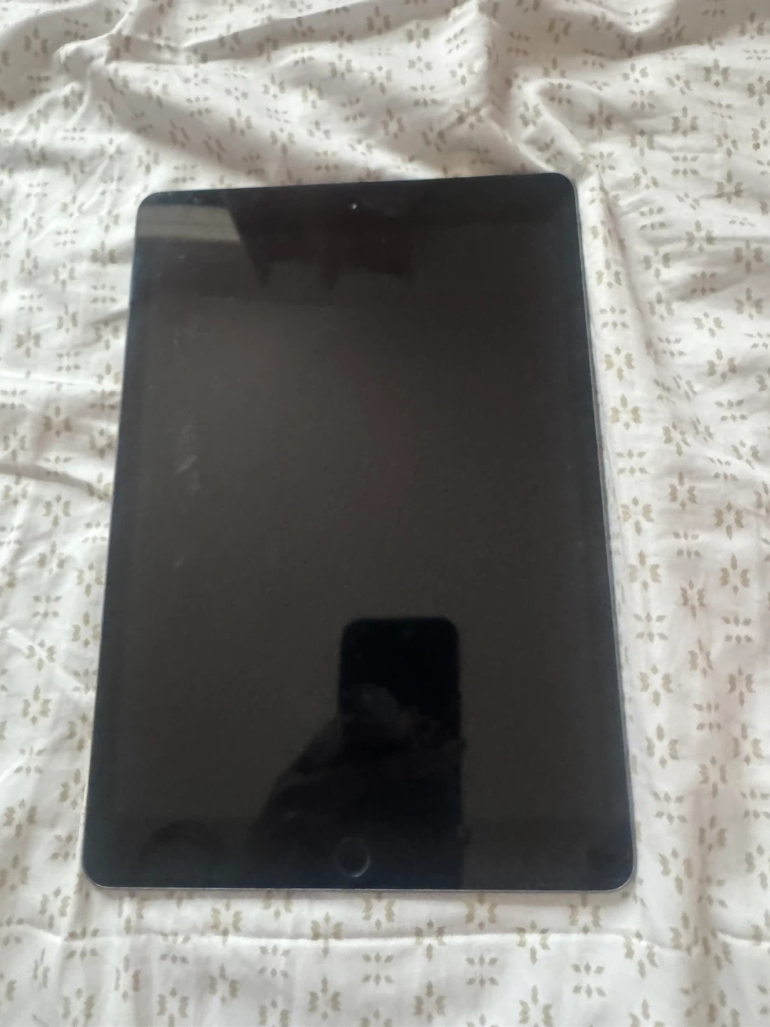 Apple iPad Tablet - Space Gray 9th Generatiom - photo 2