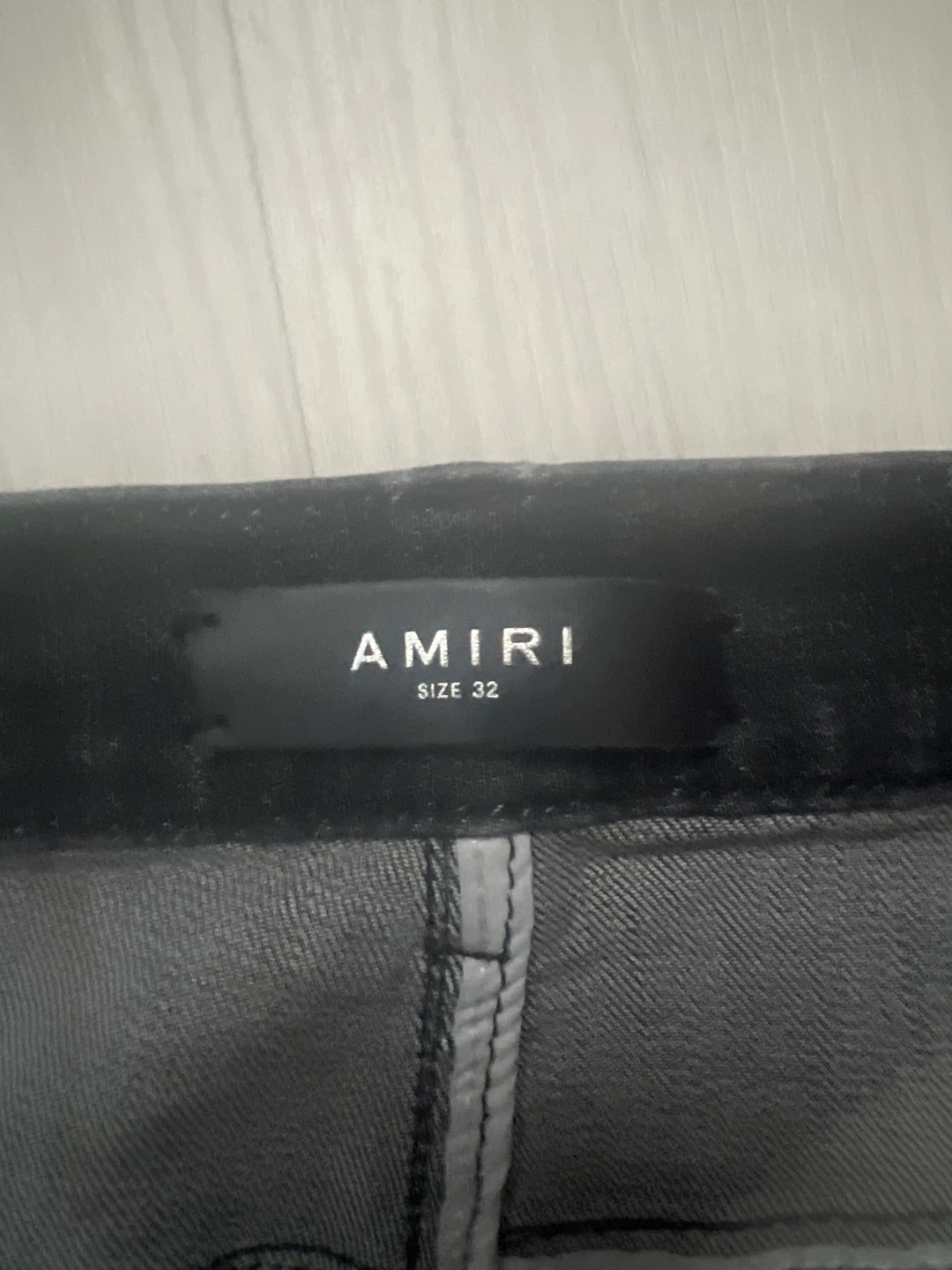 AMIRI Black Distressed Logo Jeans Size 32 - photo 3