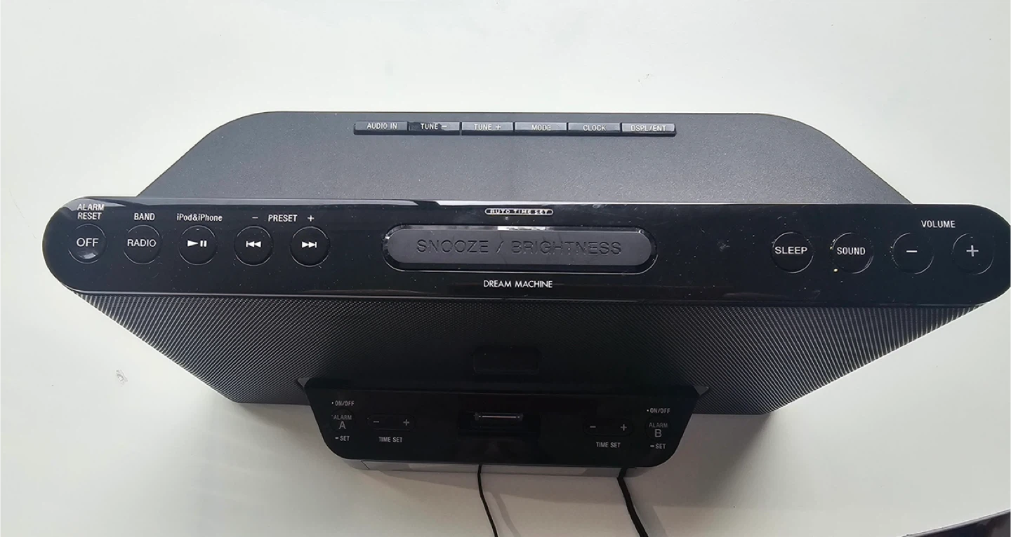 Sony Dream Machine Personal Audio Docking System ICF-CS15IP - photo 2