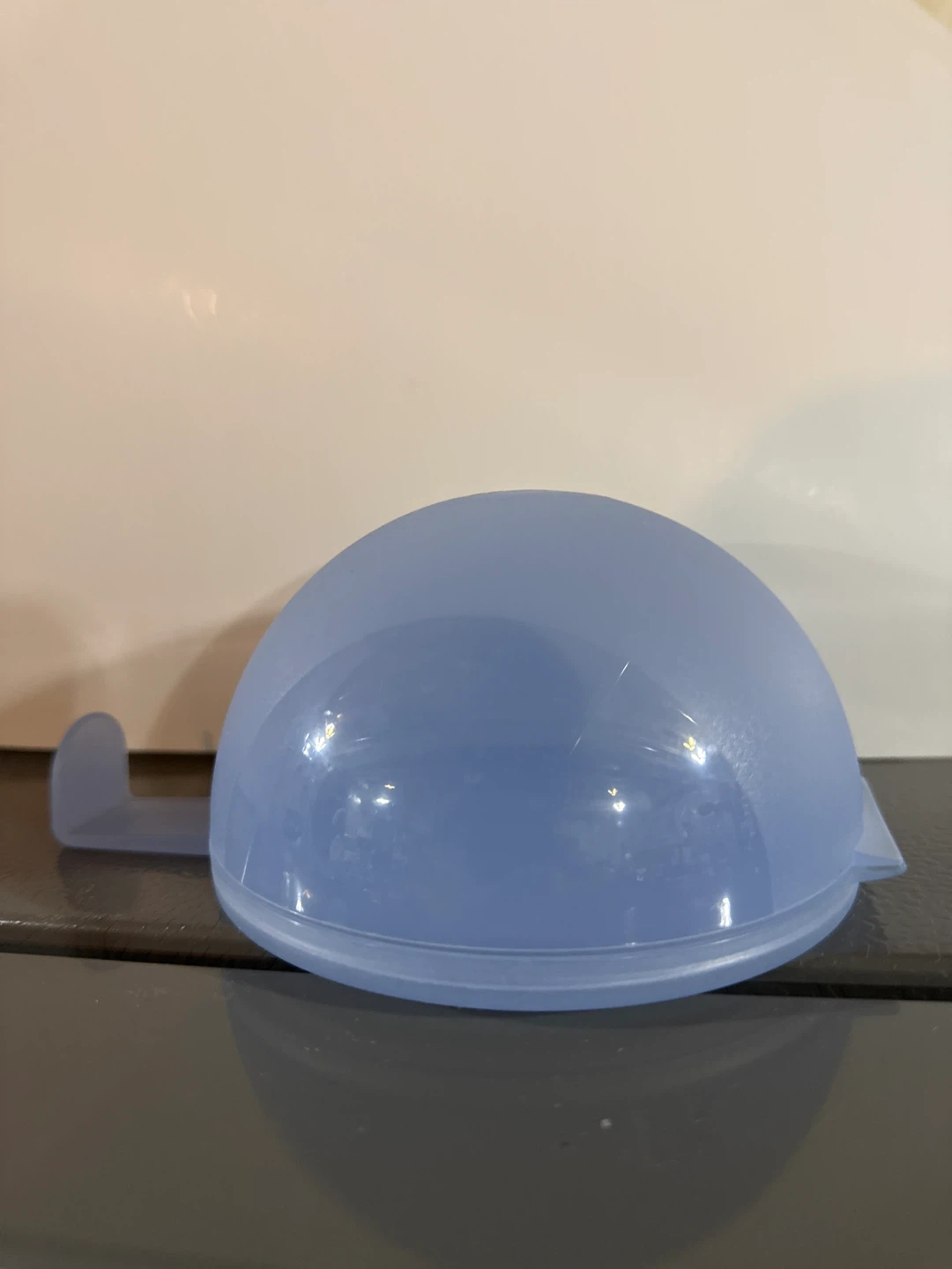Tupperware onion keeper - photo 2