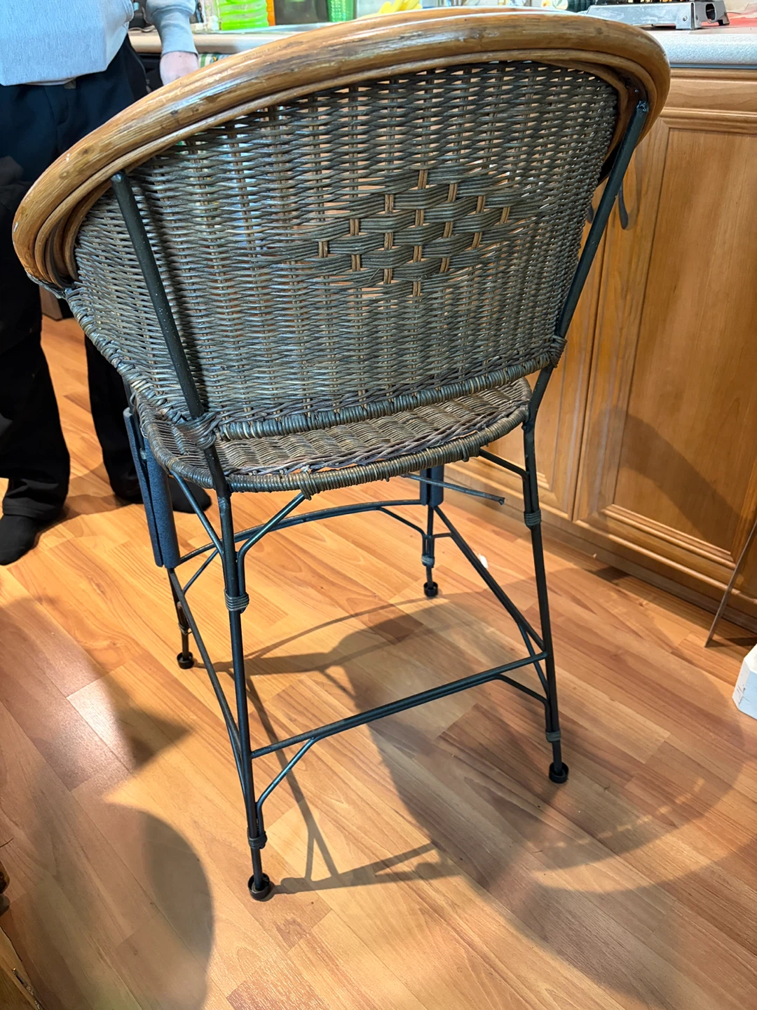 2 Wicker Bar Stools with Wooden Trim - photo 3