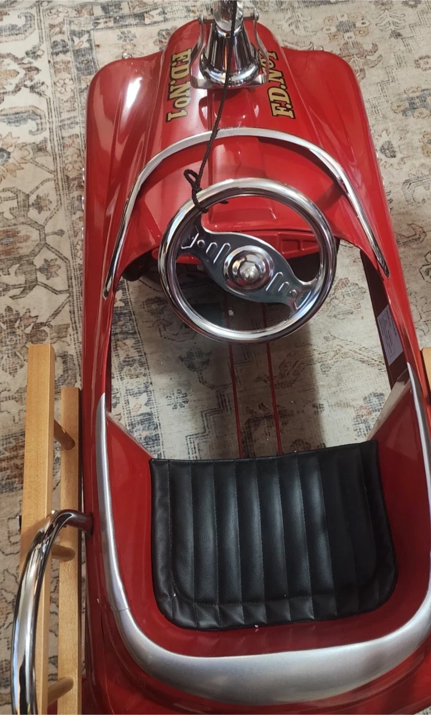 Kids Fire Fighter Pedal Car - photo 4