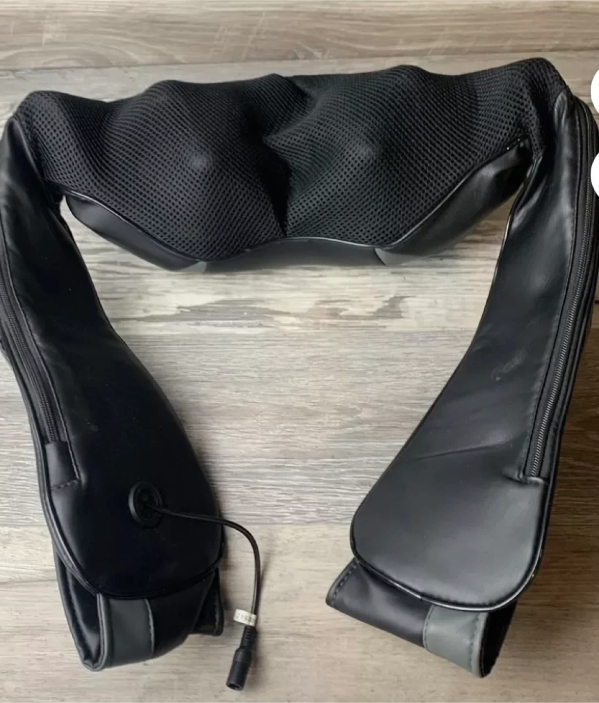 MaxKare Shiatsu Neck and Shoulder Massager