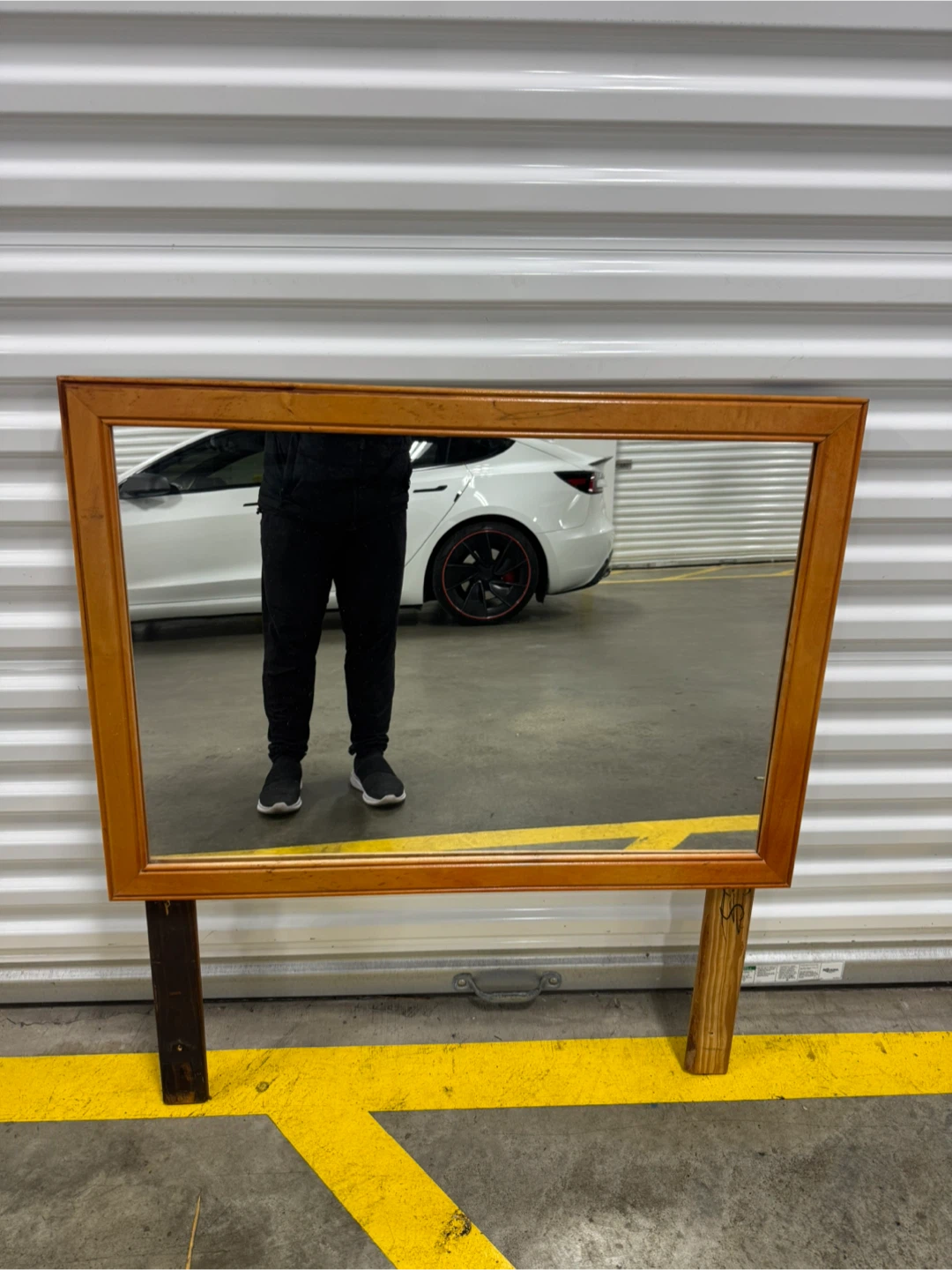 Free delivery dresser & mirorr - photo 2