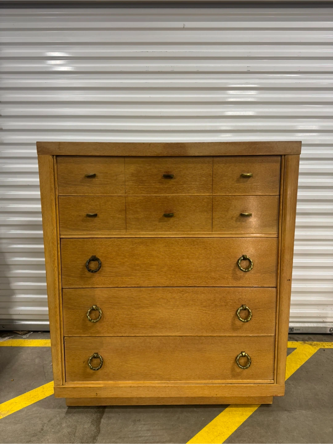 Free delivery dresser dixie