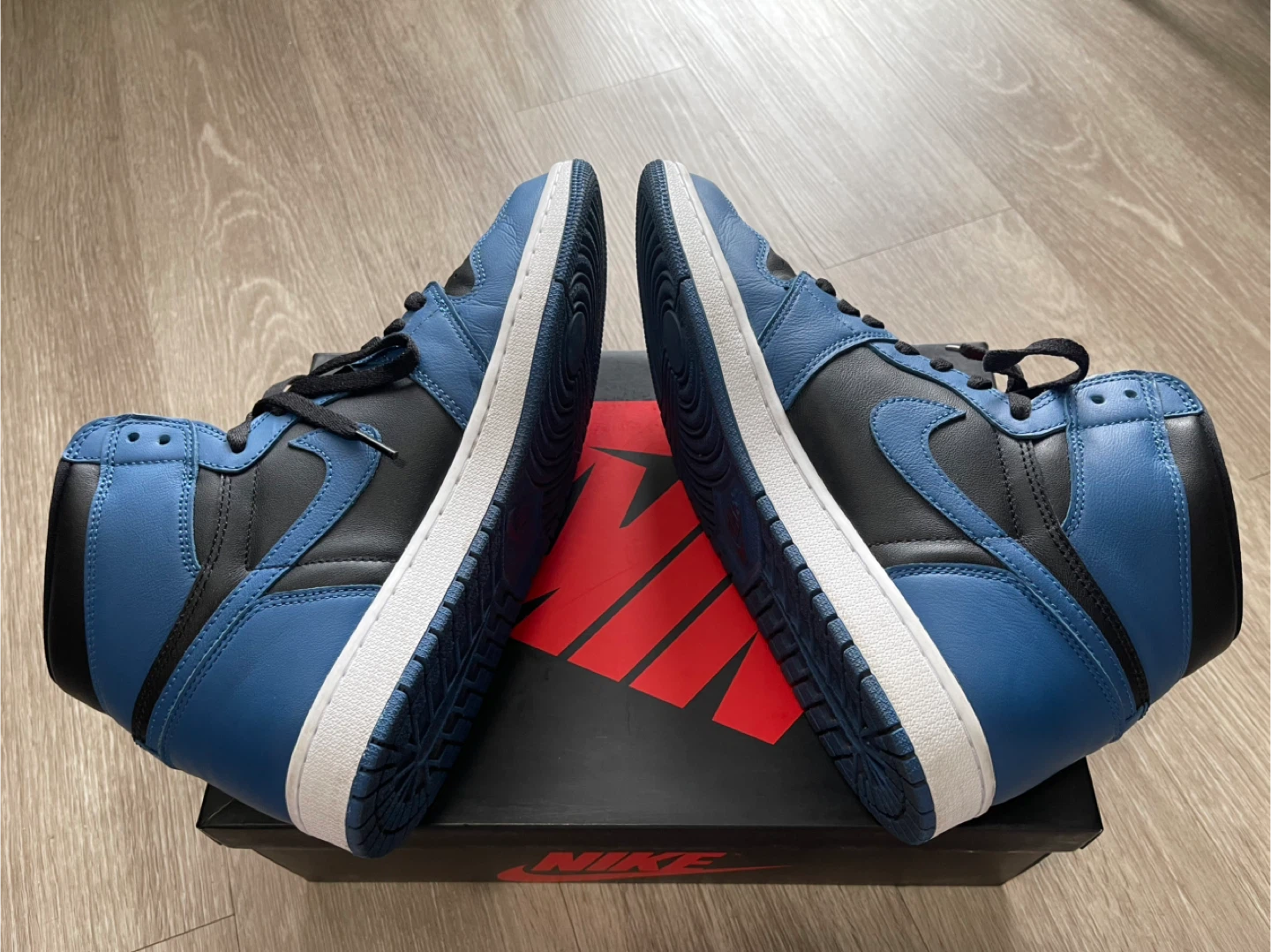 Air Jordan 1 High OG “Marine Blue” - photo 5
