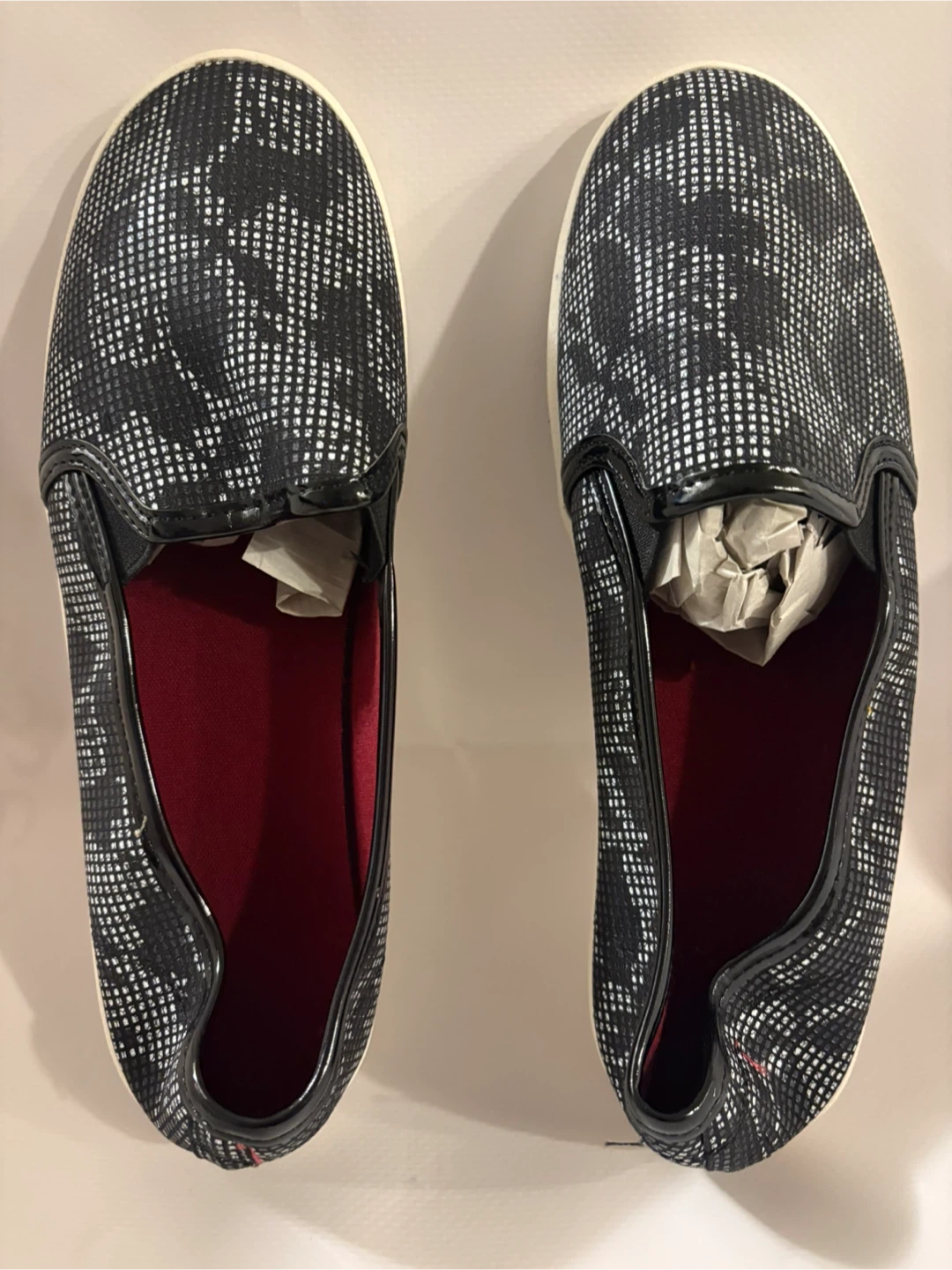 Fashion Printed Sneakers size 8