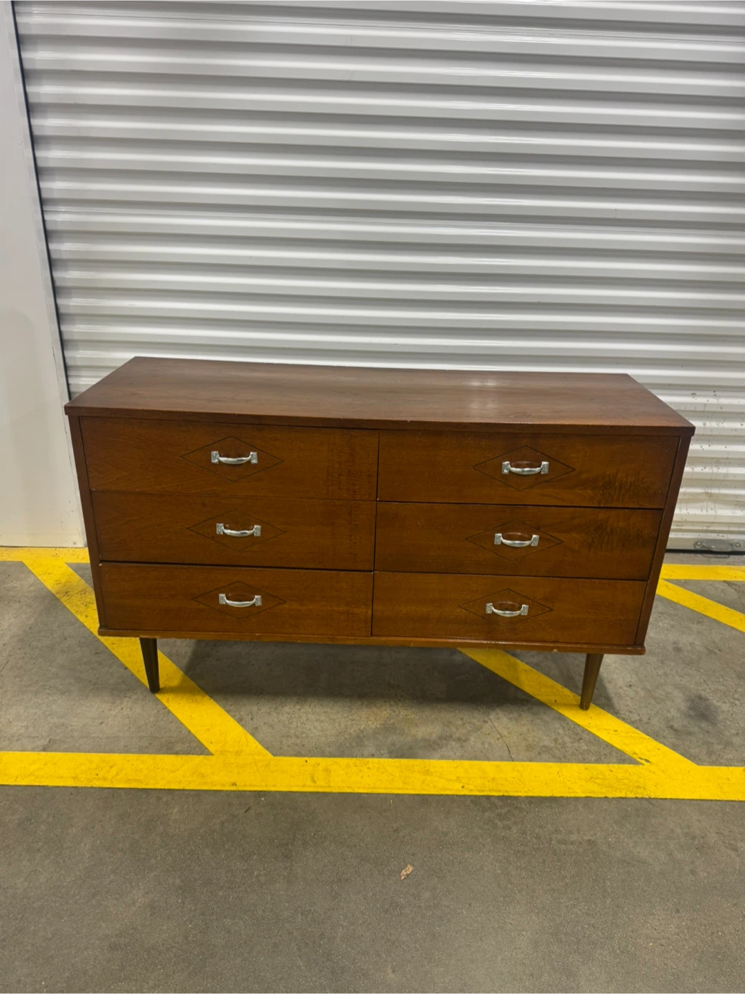 Free delivery mcm dresser
