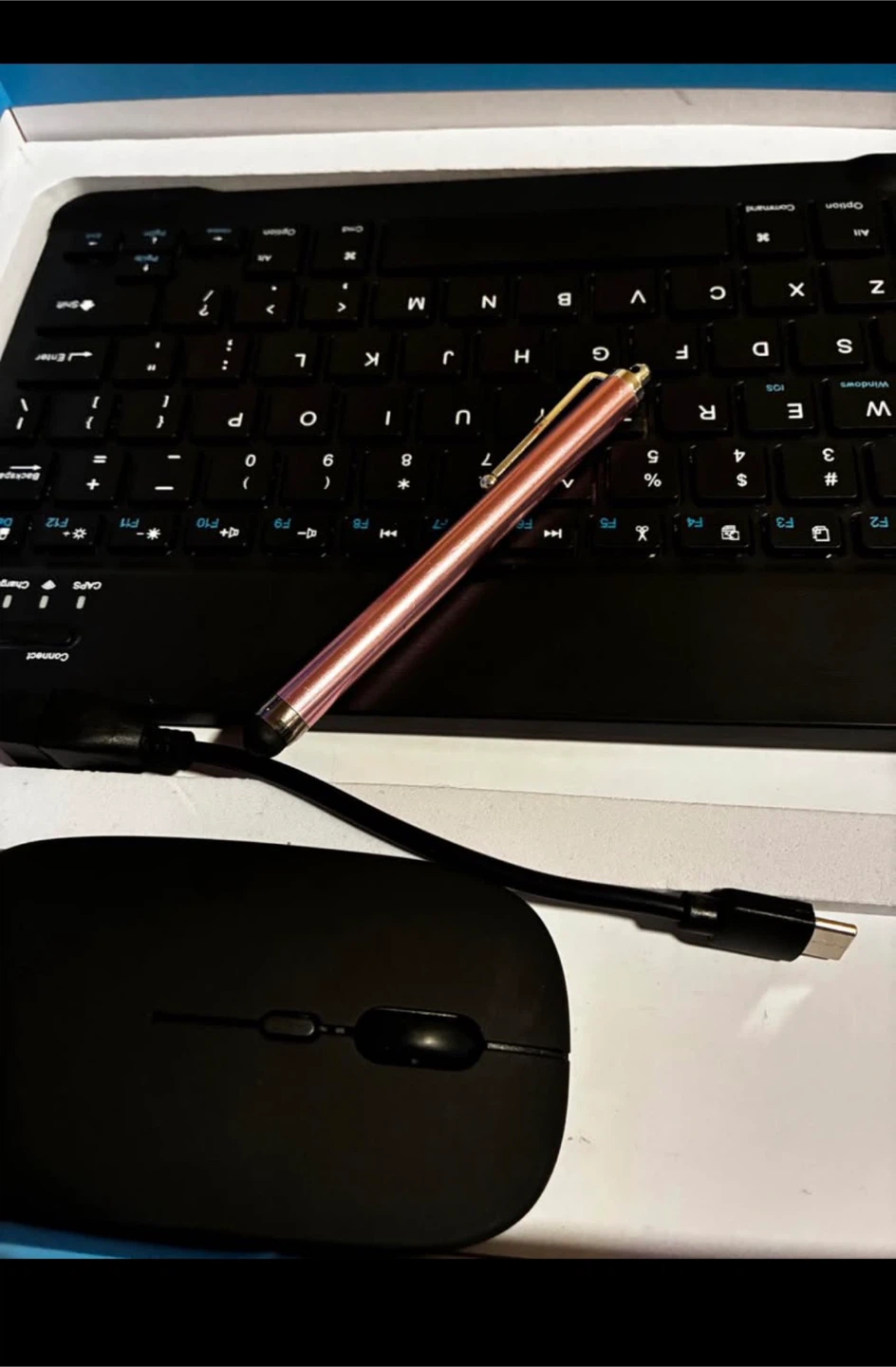 AirVoice Tablet with Keyboard, Mouse, and Stylus - photo 3