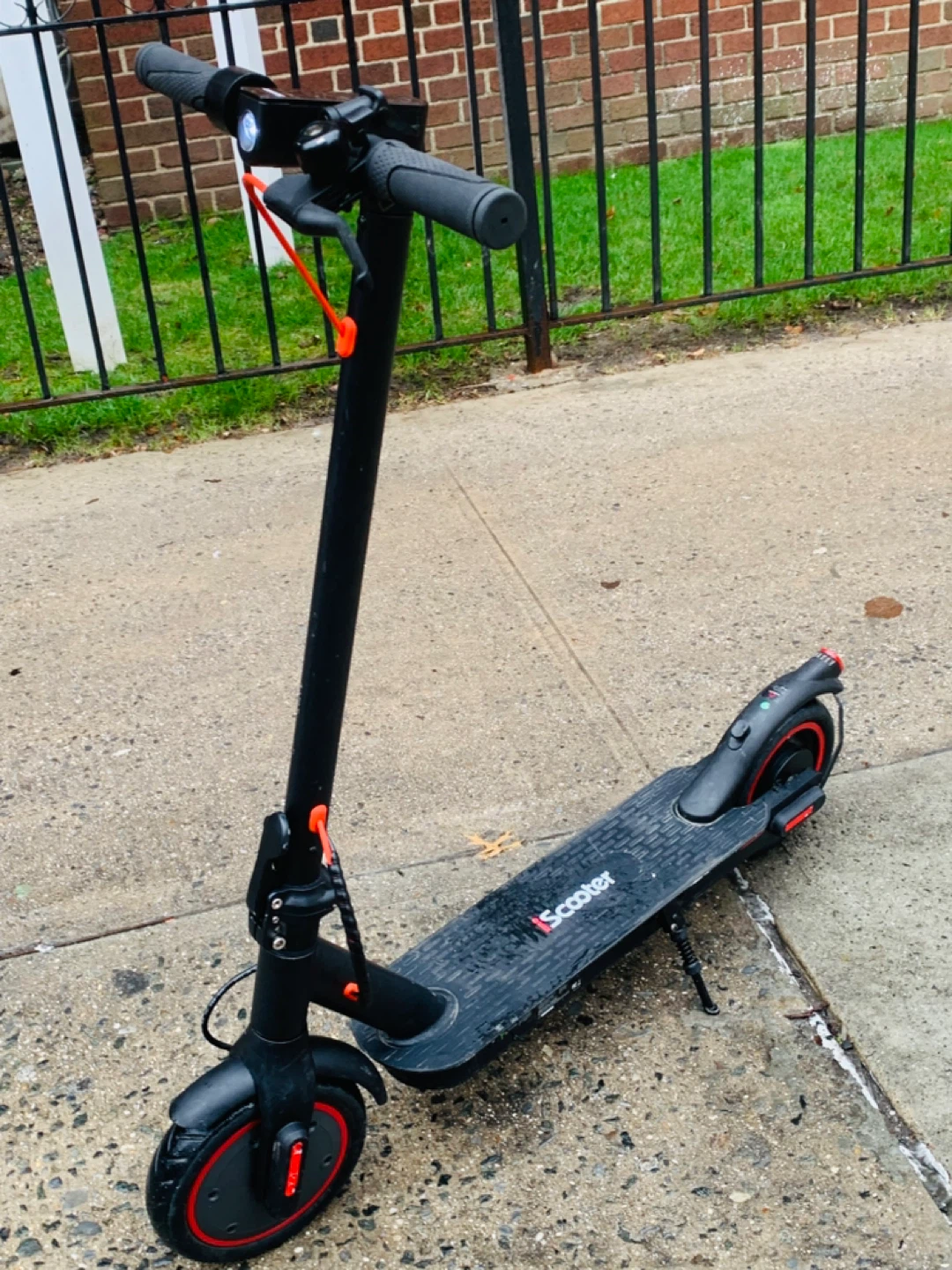 iScooter Electric Scooter run fast - photo 4