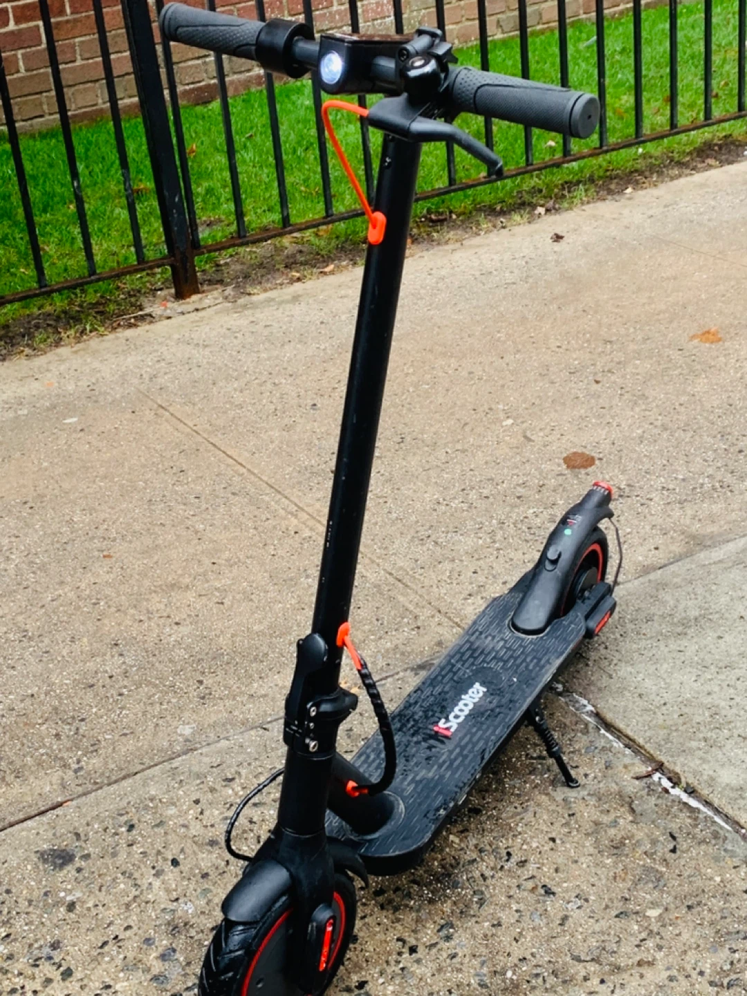 iScooter Electric Scooter run fast - photo 2