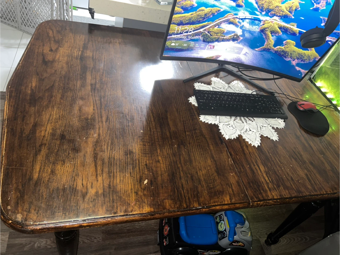 Wooden Dining Table - Dark Oak Finish 🔥Moving Sale - photo 2