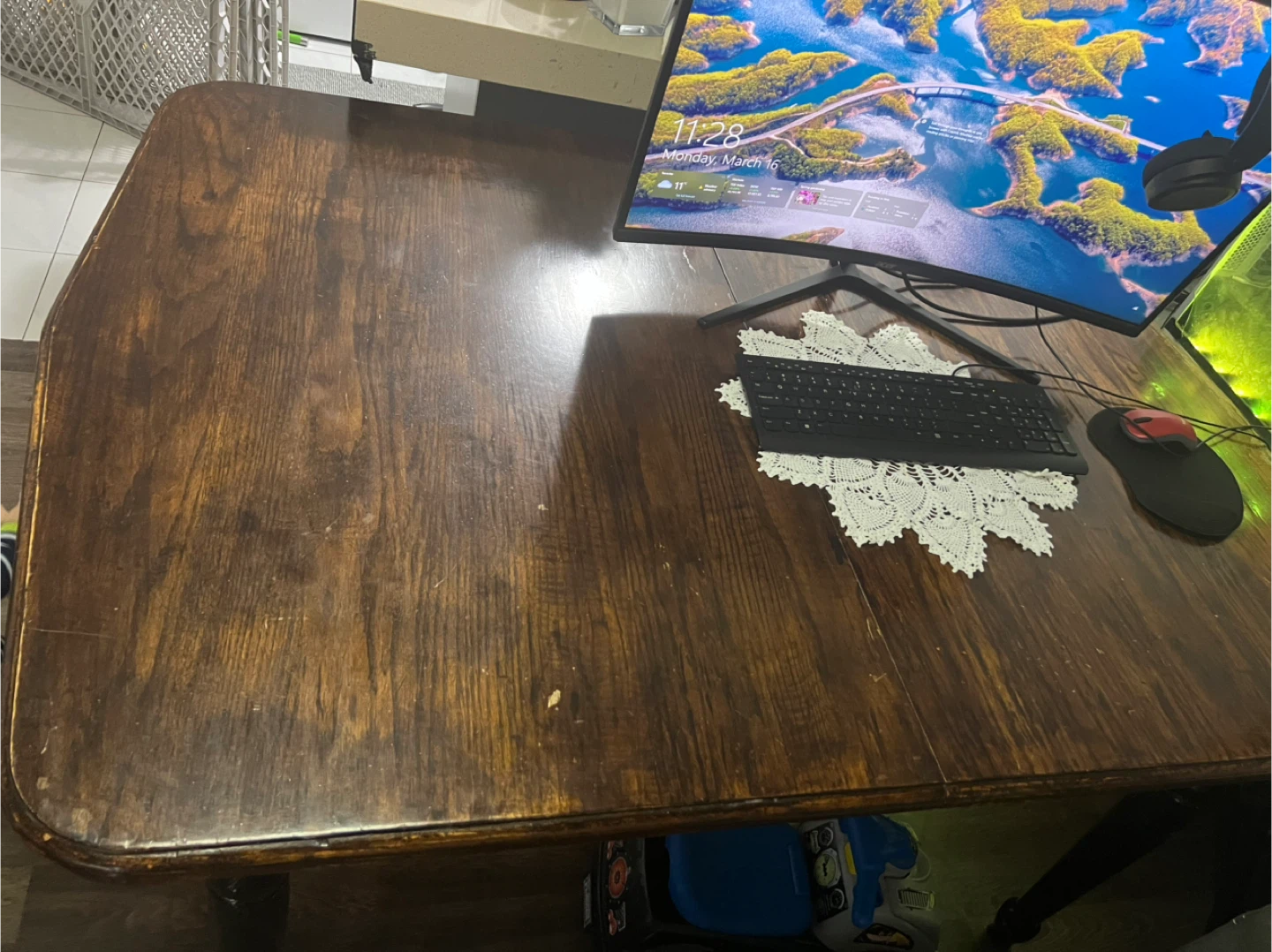 Wooden Dining Table - Dark Oak Finish 🔥Moving Sale