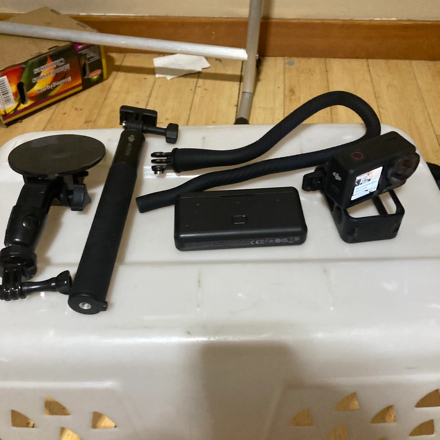 DJI Action 5 camera with Accessories - photo 2