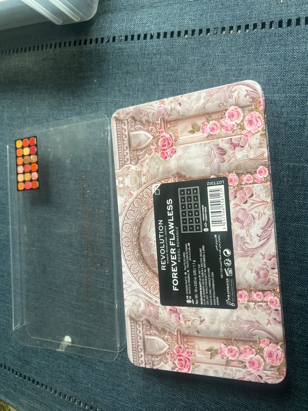 Makeup Revolution Forever Flawless "Romance" Eyeshadow Palette - photo 4