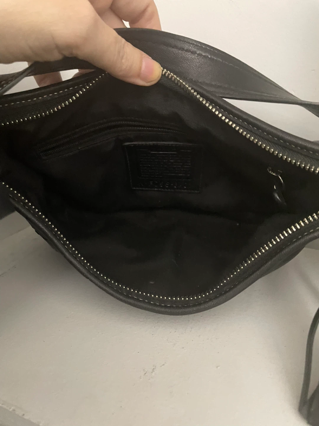 Coach Black Leather Hobo Shoulder Bag - photo 2