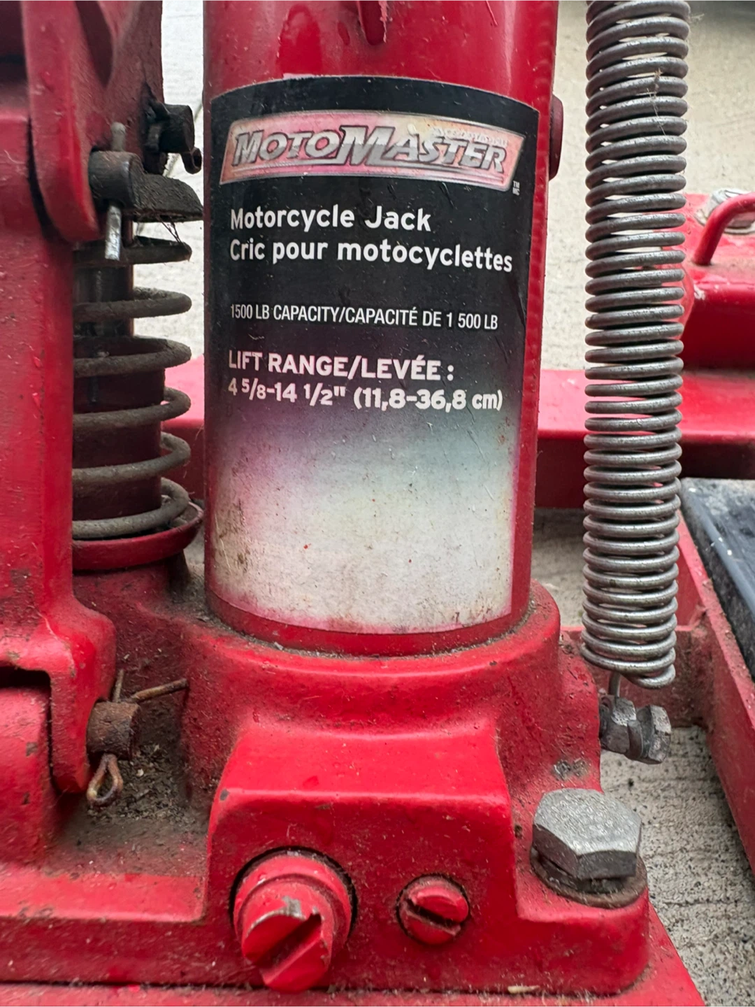 MotoMaster Motorcycle Jack - 1500 LB Capacity - photo 2