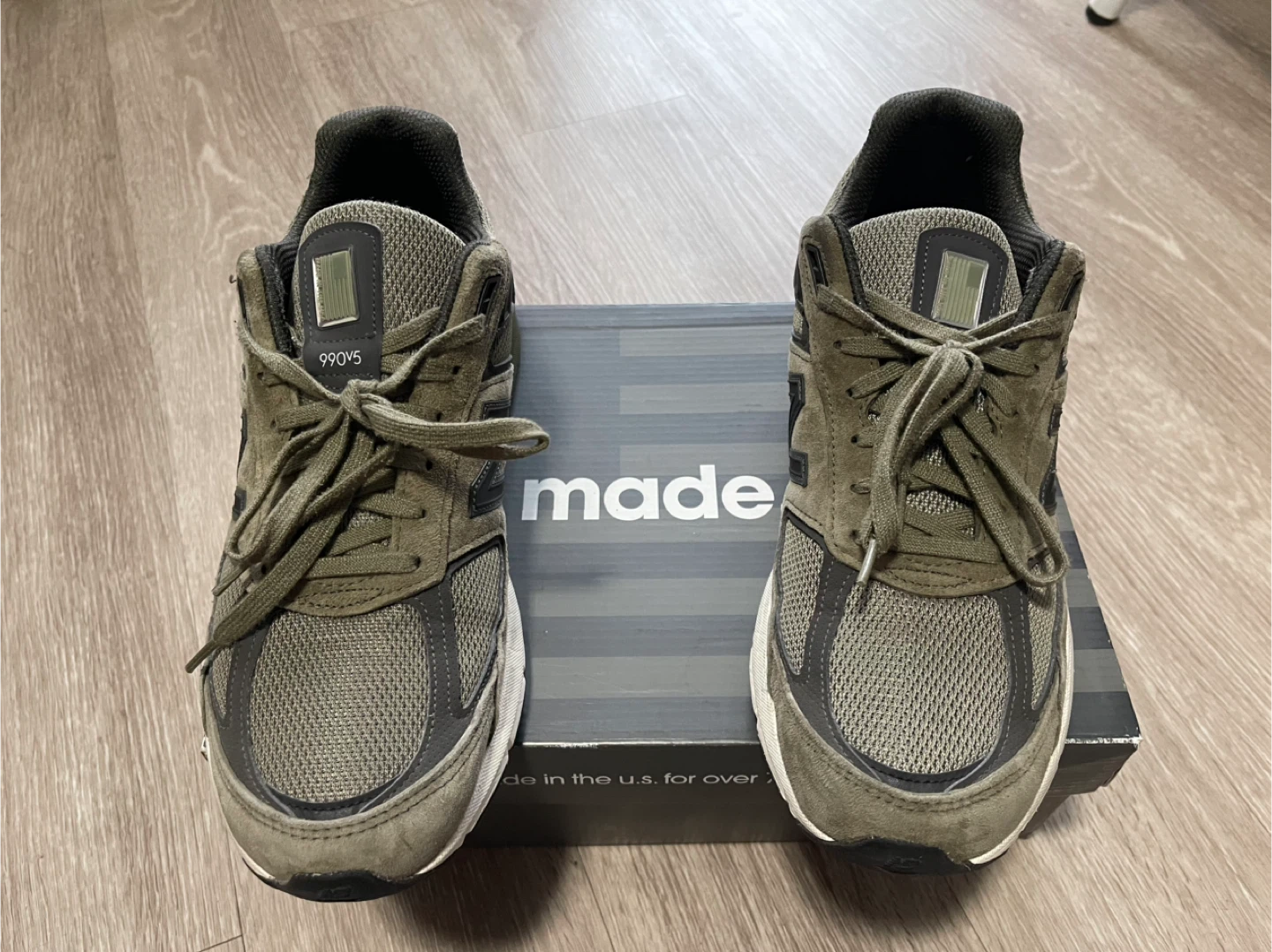 New Balance 990v5 "Made in USA" Sneakers - Olive Green