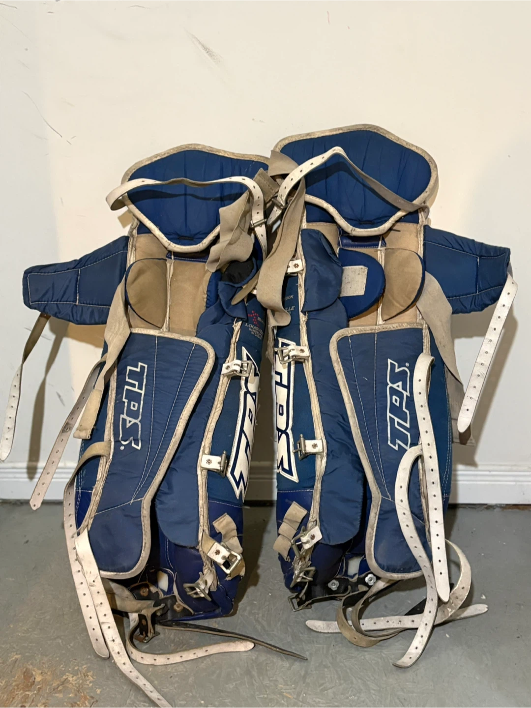 Louisville TPS Goalie Leg Pads - photo 3