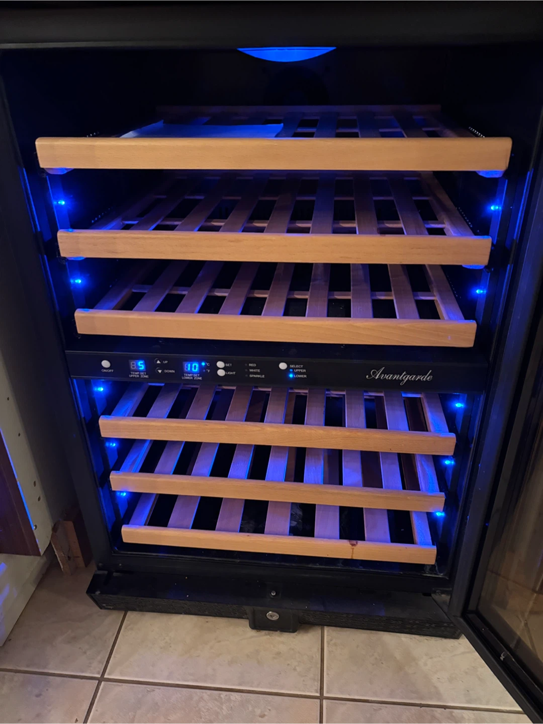 Avantgarde Wine Fridge - Needs Repair!! - photo 2