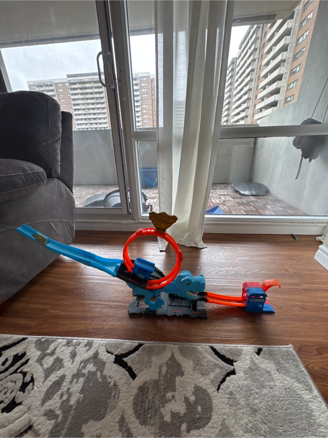 Hot Wheels Mega Power Car Wash & Track Set - photo 3