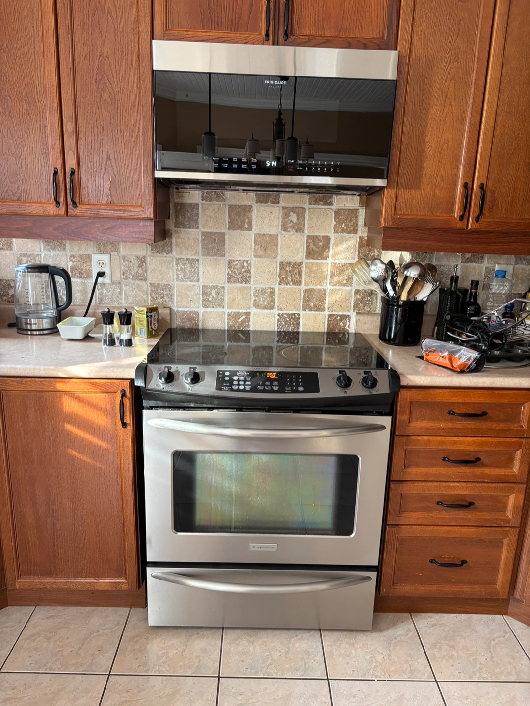 Frigidaire Gallery Over-the-Range Microwave - photo 2