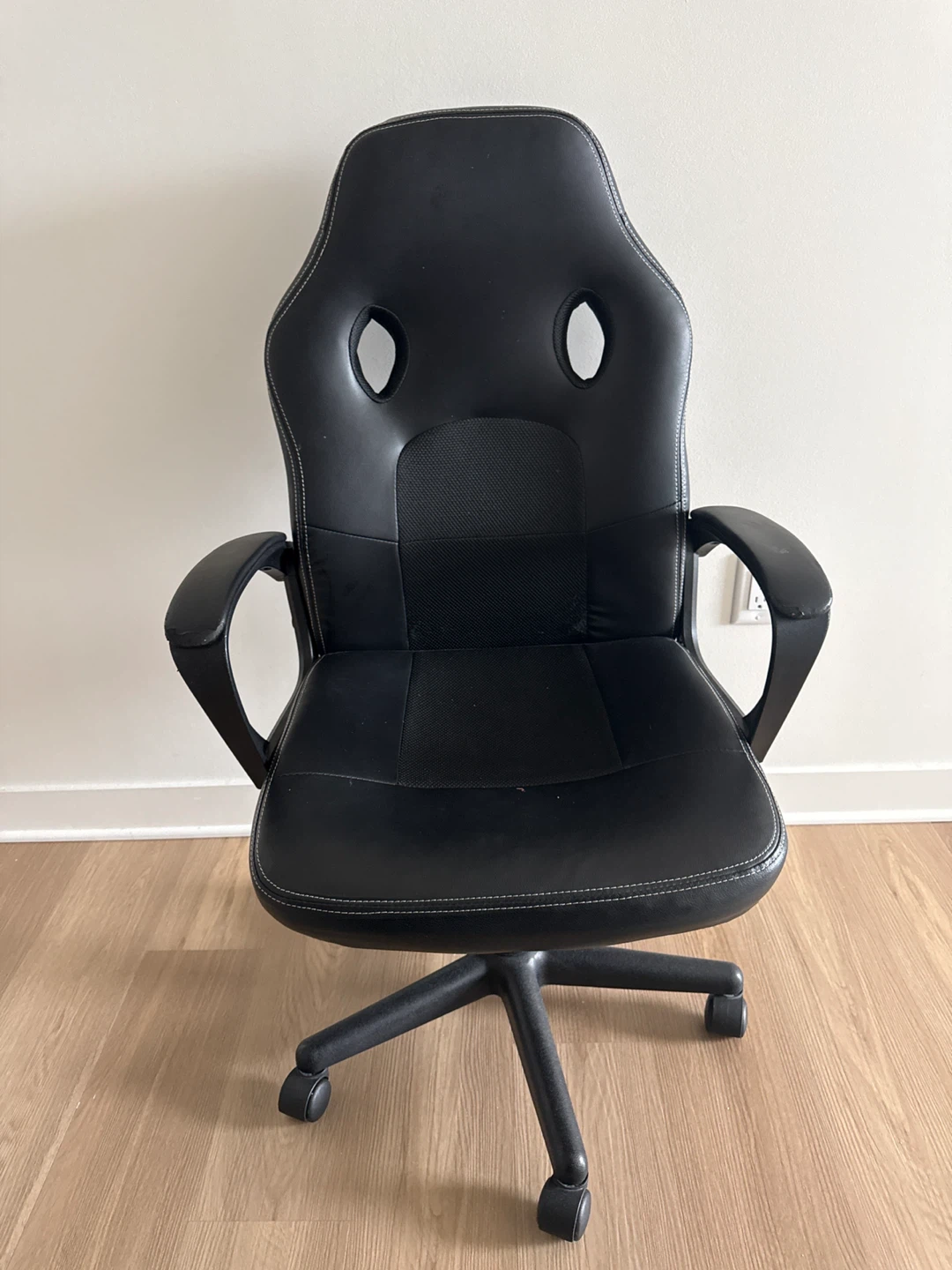 Black Gaming Chair
