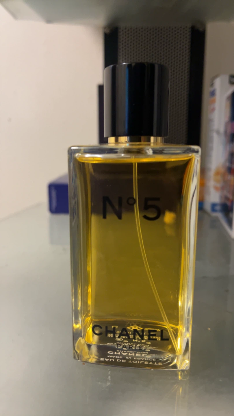 CHANEL N°5 Eau De Toilette Spray 150 mL