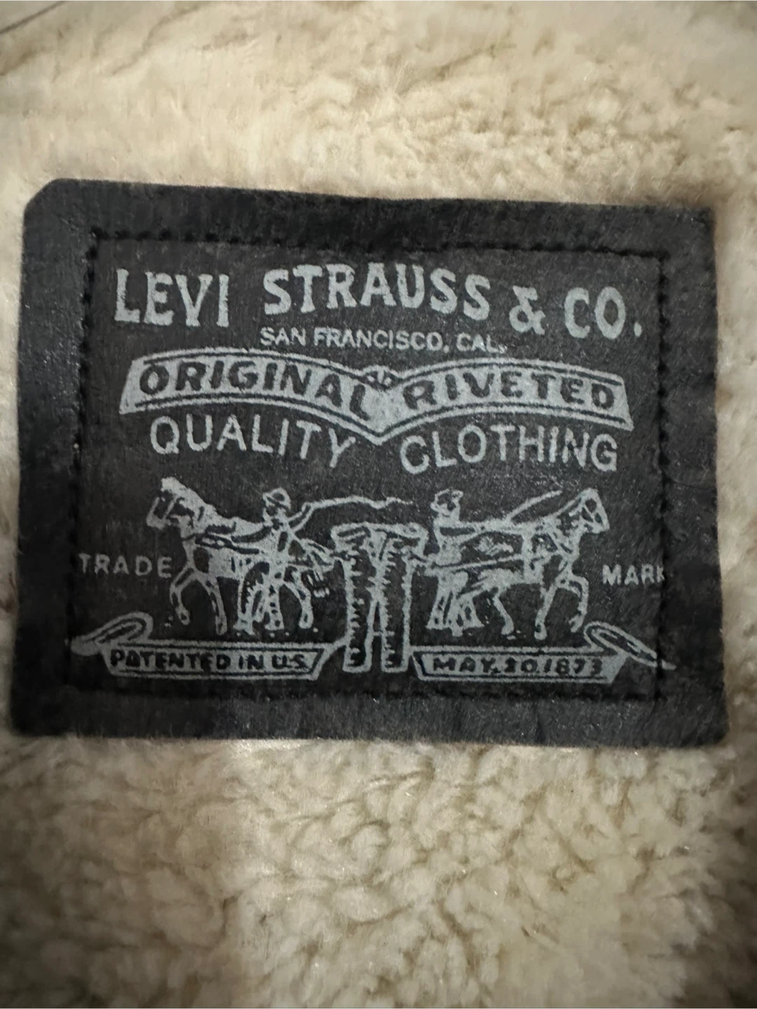Levi's Sherpa Lined Corduroy Vest - photo 3