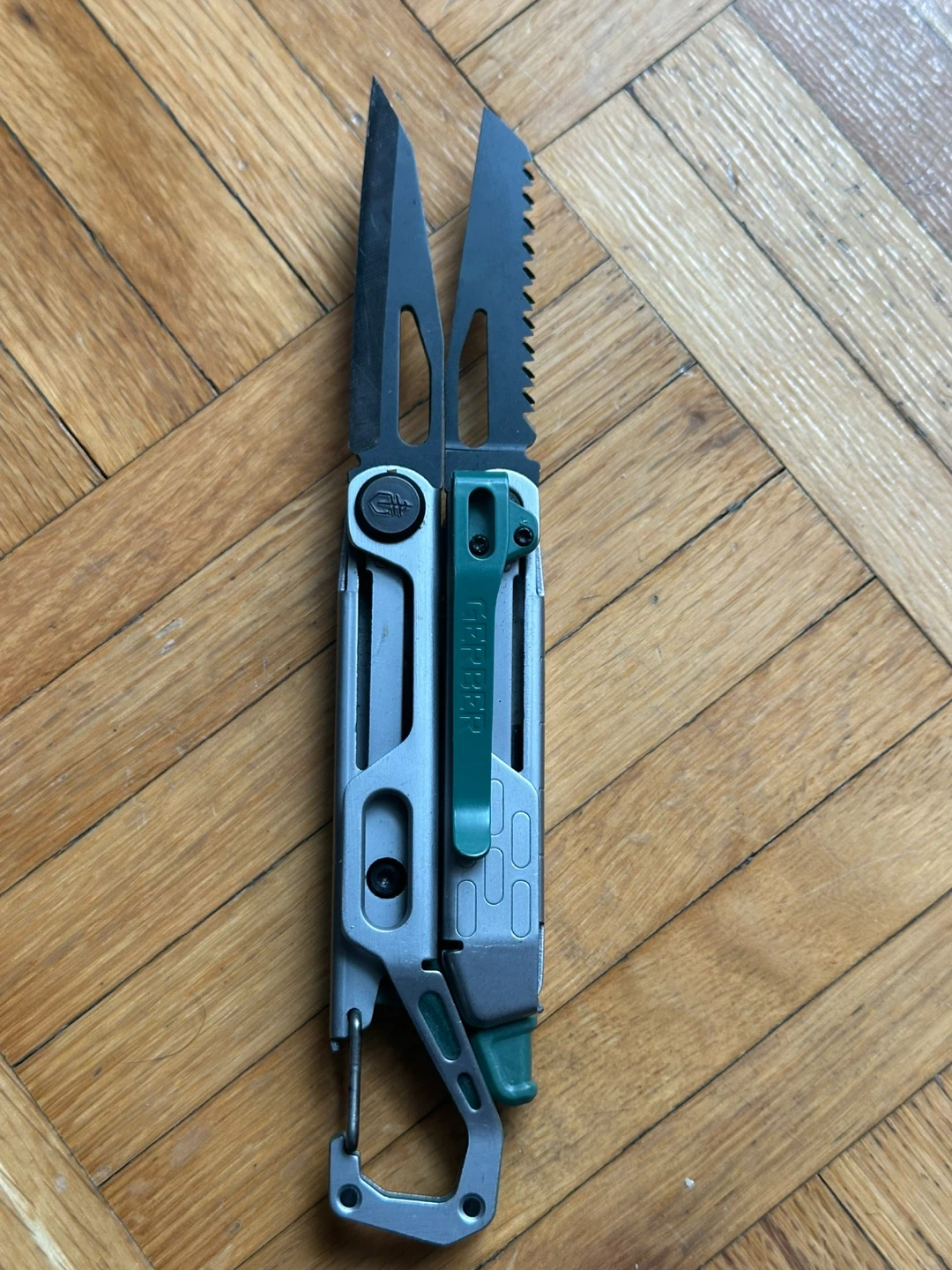 Gerber Multitool tool - photo 2
